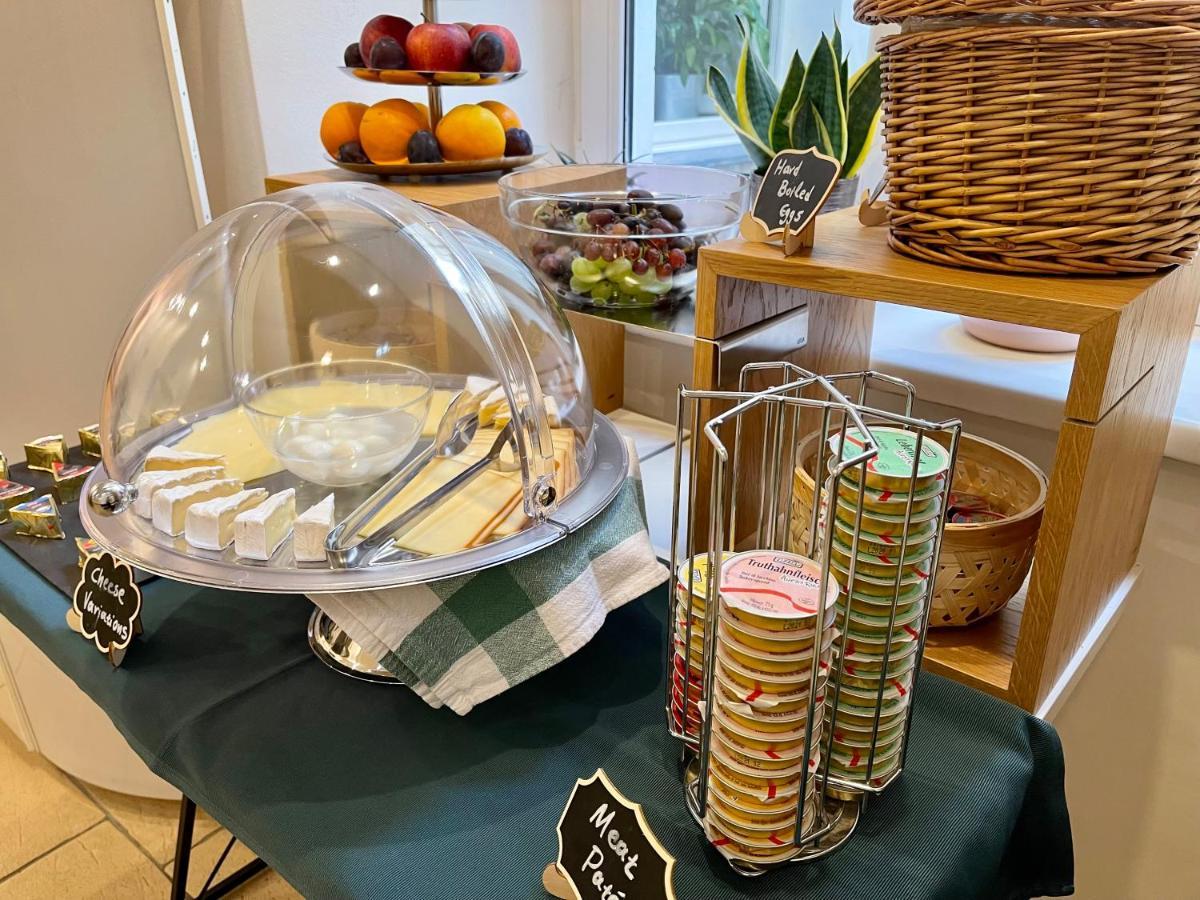 Dan In'N Out Hotel Wien Ngoại thất bức ảnh