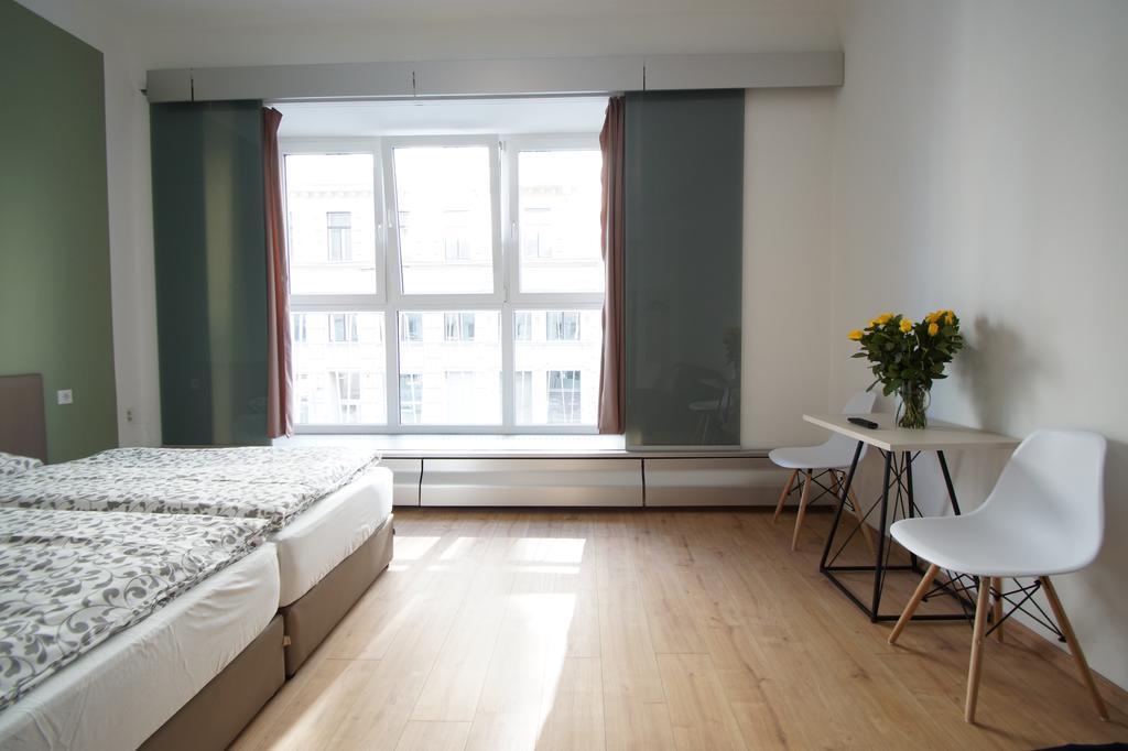 Dan In'N Out Hotel Wien Ngoại thất bức ảnh