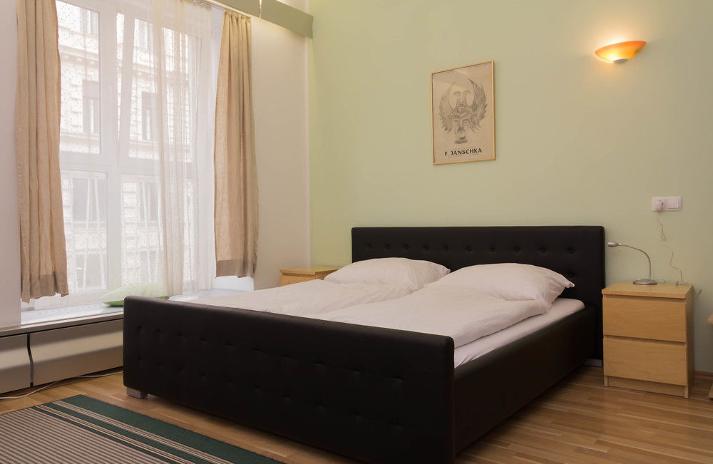 Dan In'N Out Hotel Wien Ngoại thất bức ảnh