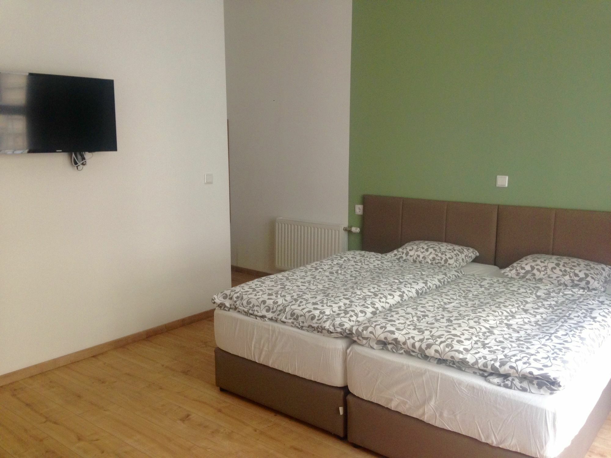 Dan In'N Out Hotel Wien Ngoại thất bức ảnh