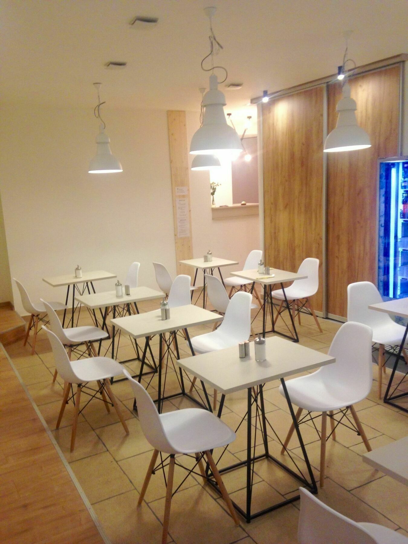 Dan In'N Out Hotel Wien Ngoại thất bức ảnh